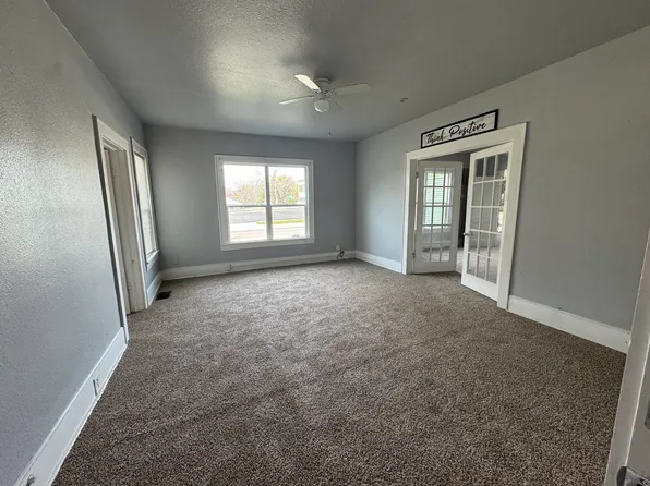 502 W Parks Ave Unit C, Waxahachie, TX 75165
