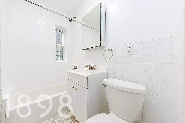 Rented by A&E Real Estate Management | media 11