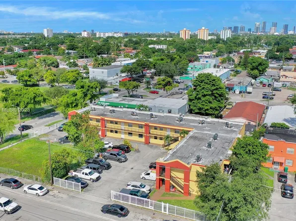 2721 NW 23rd Ct, Miami, FL 33142