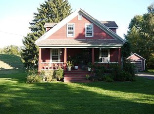 87 Henry St, Northampton, MA 01060