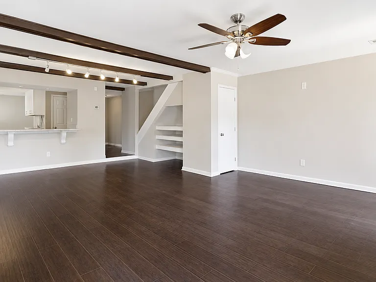 334 Home Park Ave NW — Photo 5