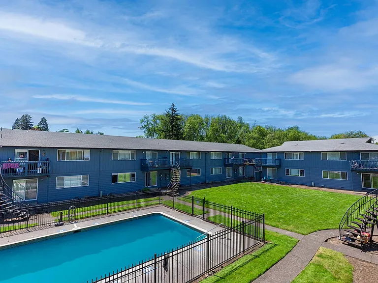 Forty9 Jamieson Apartments — Photo 42