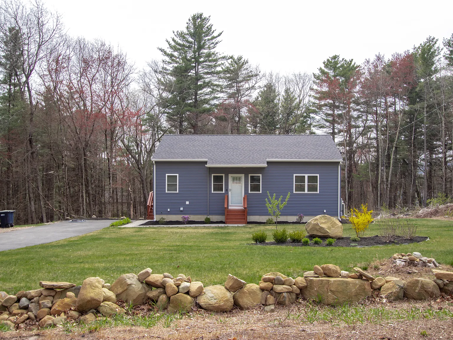 1 bed, 2.5 bath, 2100 sqft, $2,500 — Photo 1