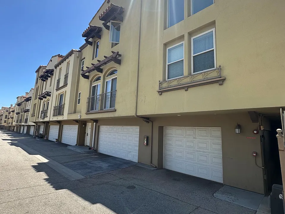 23130 Sherman Pl