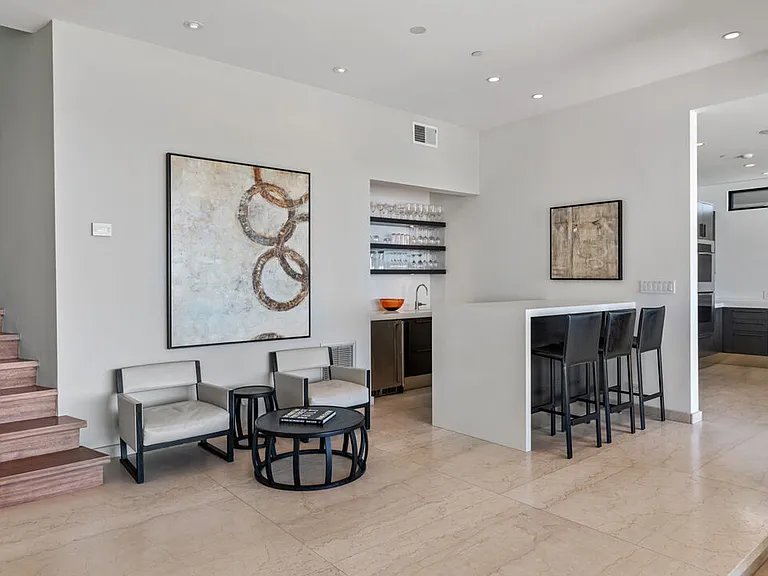 25250 Malibu Rd — Photo 21