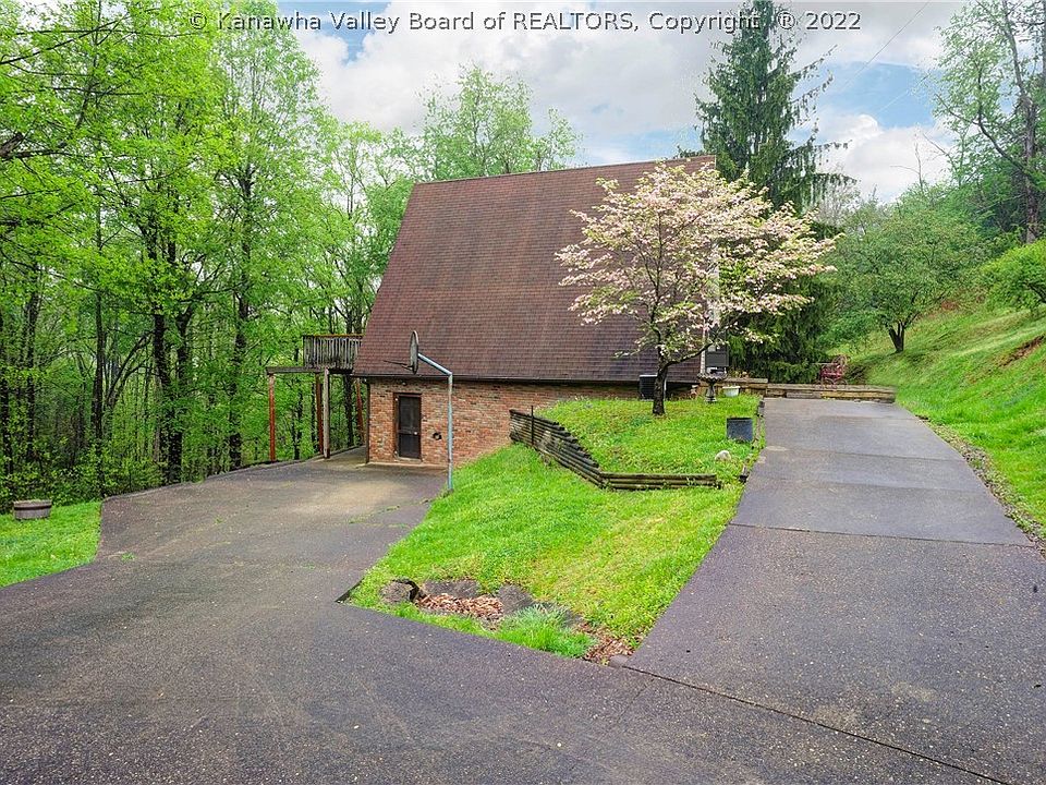 2213 Oakridge Dr, Charleston, WV 25311 Zillow