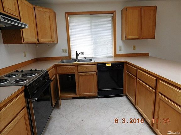 2nd image of 5605 Thornbury Dr SE