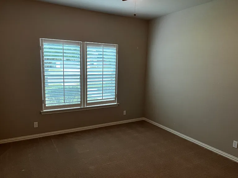 4430 Huntley Dr — Photo 16