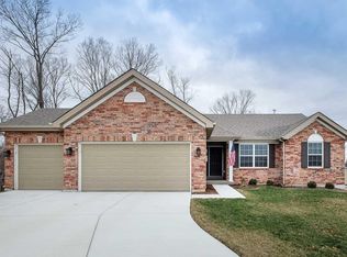28 Stonewood Ct, Wentzville, MO 63385