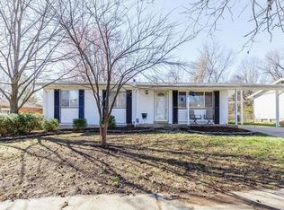 780 Del Marco Dr, Saint Louis, MO 63138