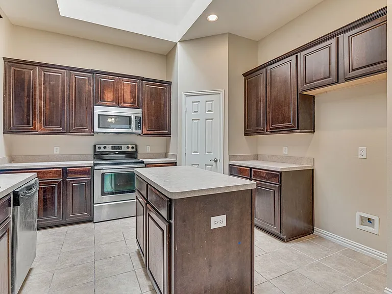 621 Tumbleweed Dr — Photo 15