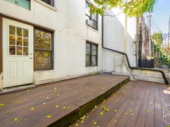 307 West 29th Street image 12 of 12