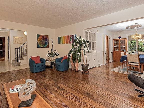 5th image of 2706 Belvoir Blvd