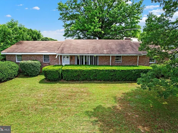 1560 Old Mountain Rd, Wellsville, PA 17365