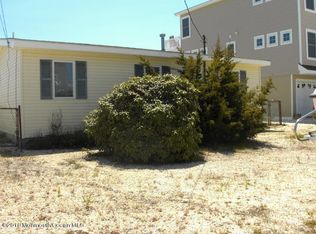 59 Patrick Dr, Manahawkin, NJ 08050