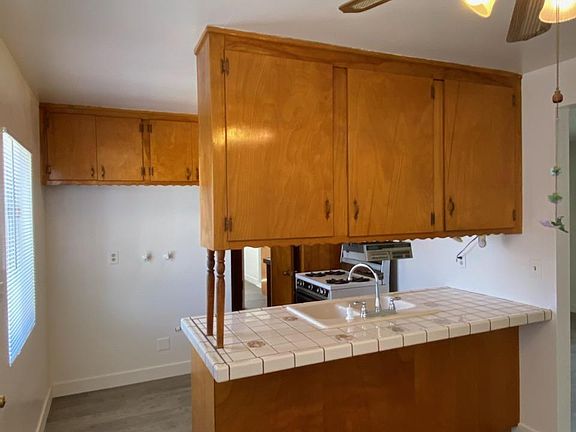 4th image of 21618 Horst Ave