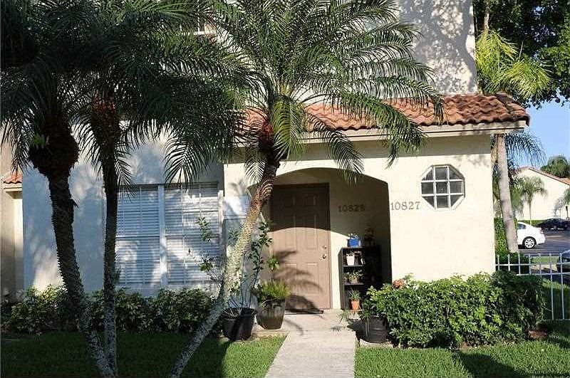 1st image of 10827 NW 8th St