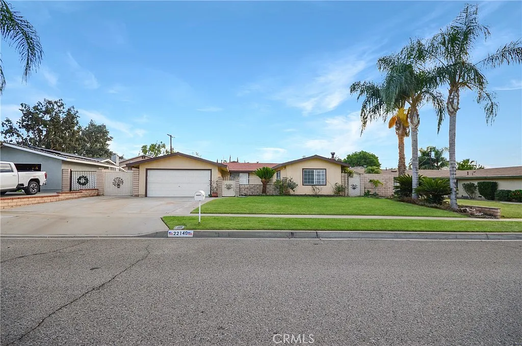3 bed, 1462 sqft, $3,300 — Photo 2