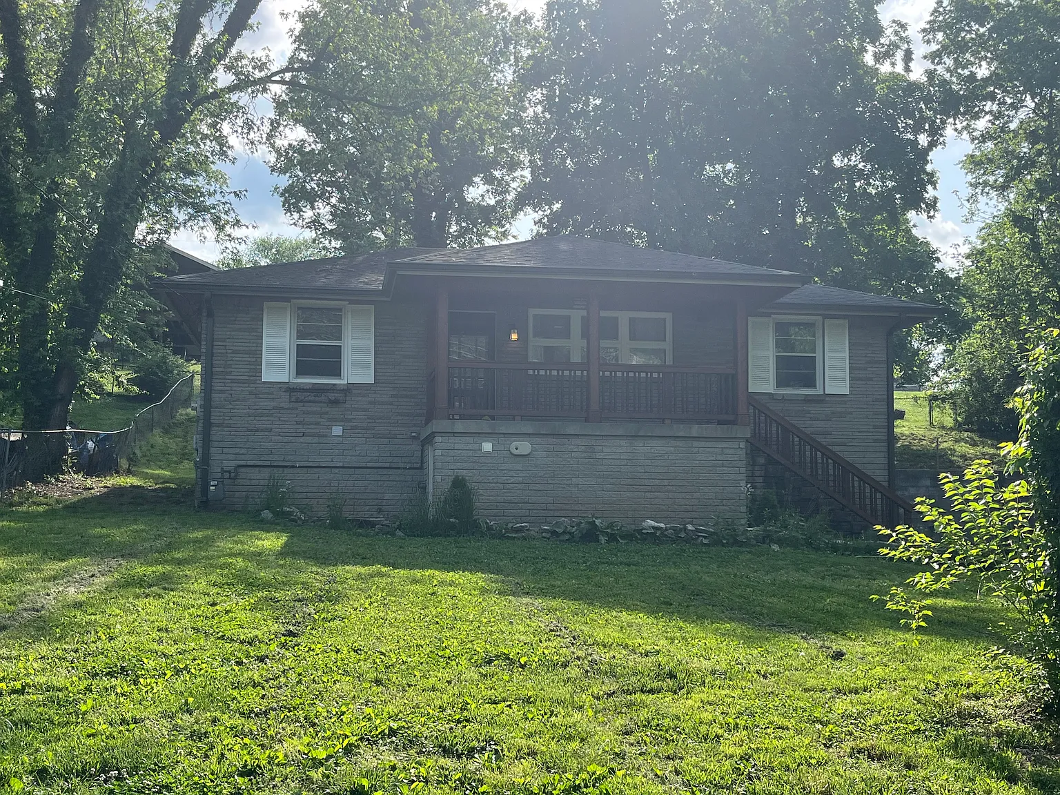 3 bed, 2400 sqft, $2,950 — Photo 1