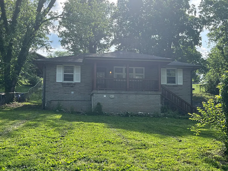 619 Durrett Dr — Photo 1