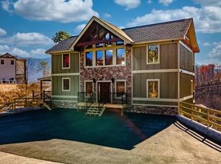 918 Elm Rd, Gatlinburg, TN 37738