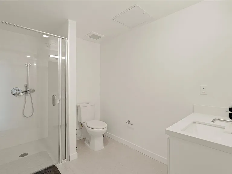 8833 Reading Ave Apartments — Photo 79