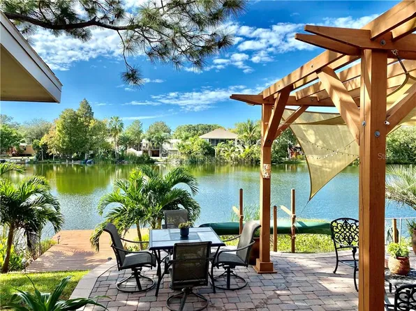 914 Carlton Rd, Tarpon Springs, FL 34689