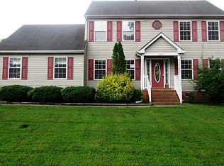 341 Fernwood Farms Rd, Chesapeake, VA 23320