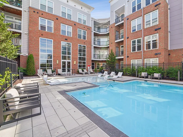 Flats170 at Academy Yard — Photo 20