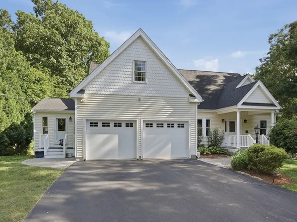 29 Midgley Cir, North Grafton, MA 01536