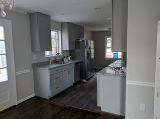 10025 Glenolden Dr, Potomac, MD 20854