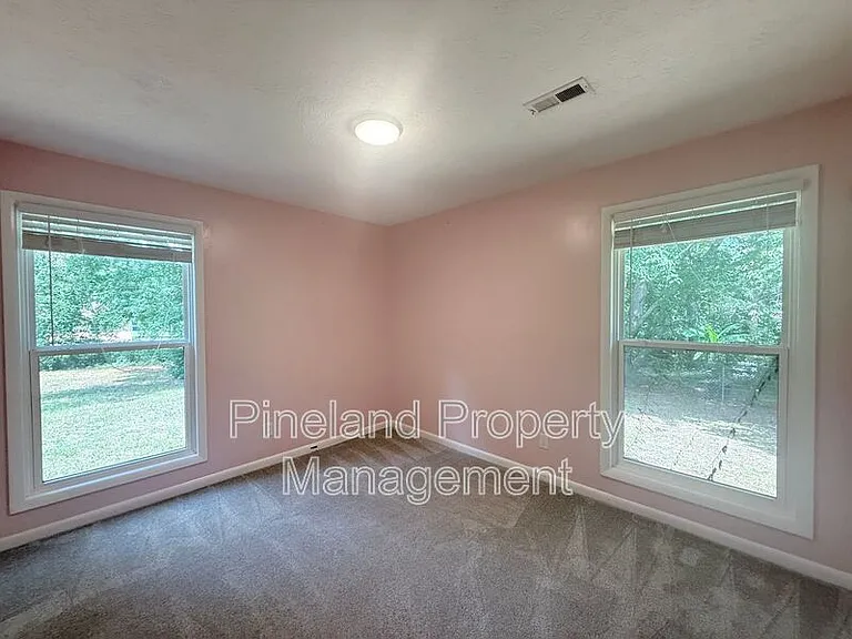 890 Bridgette St — Photo 13