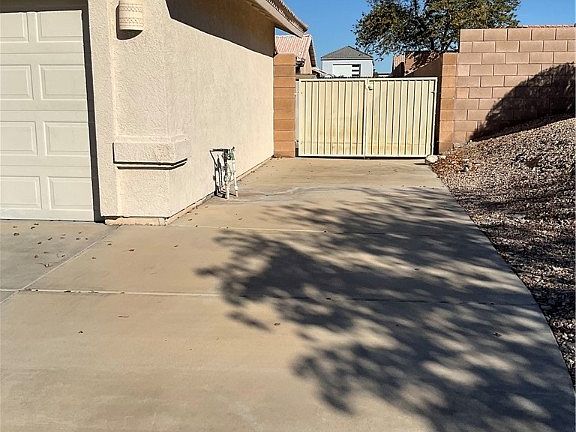 4th image of 2355 Shadow Canyon Drive