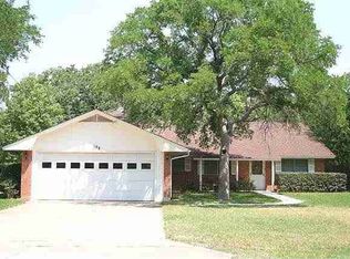 108 Bluebird Cir, Highland Haven, TX 78654