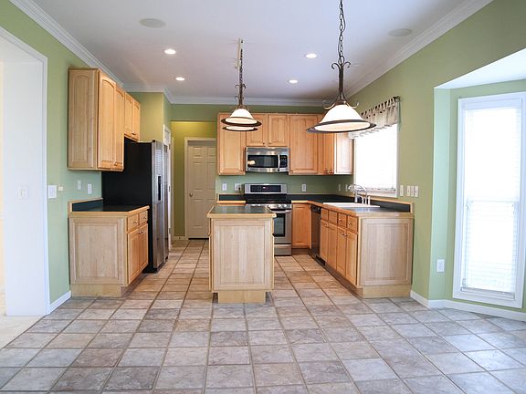 4th image of 6561 Pleasant Valley Ct
