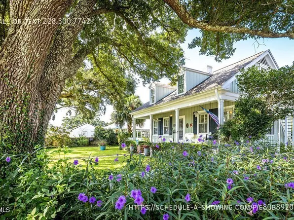 145 Saint Francis St, Biloxi, MS 39530