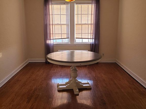 4th image of 15610 Van Aken Blvd APT 23