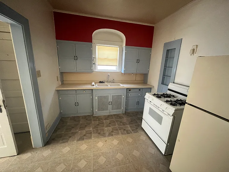602 W Loucks Ave — Photo 12