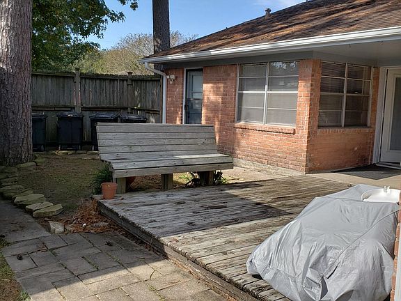 Perfect sized patio for those texas sized bbq's!