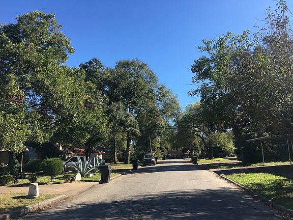 5th image of 3023 Shady Park Dr