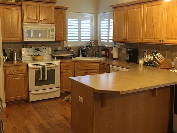 5th image of 3644 N Elsinore Way