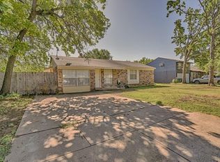 5005 Celtic Dr, Arlington, TX 76017
