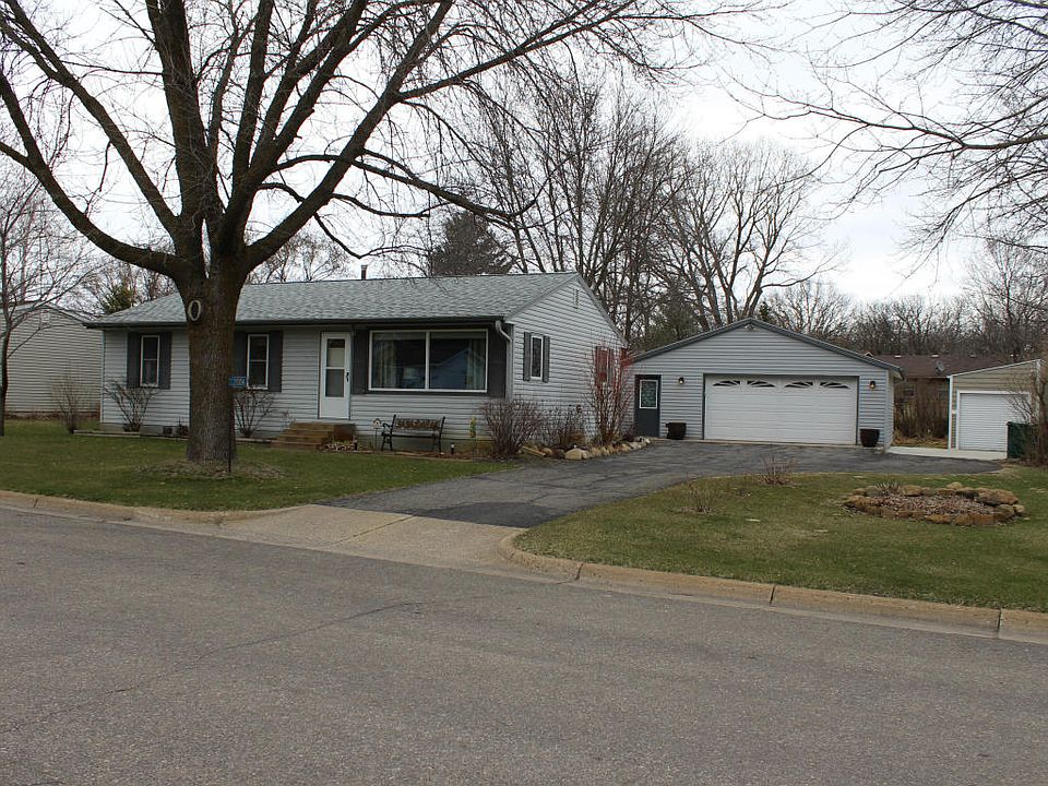 1st image of 2006 Green Ln NE