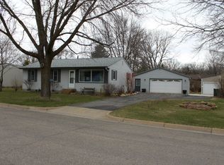 2006 Green Ln NE, Alexandria, MN 56308