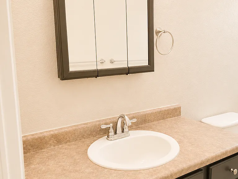 Midtown Flats - Duplex — Photo 17