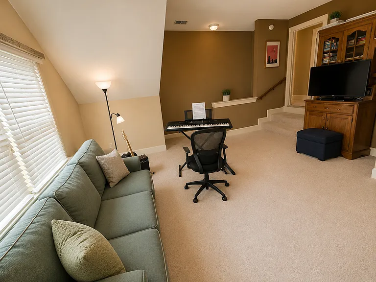 1209 Smith Cove Cir — Photo 25