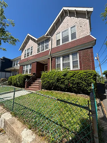 10-12 McKay Ave Photo 1