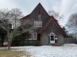 265 Howell Ave, Riverhead, NY 11901