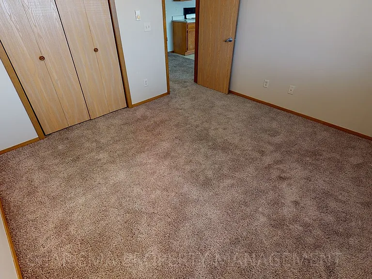 Cedar Ridge Apartments — Photo 20