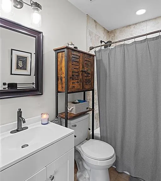 3418 Louise St — Photo 17